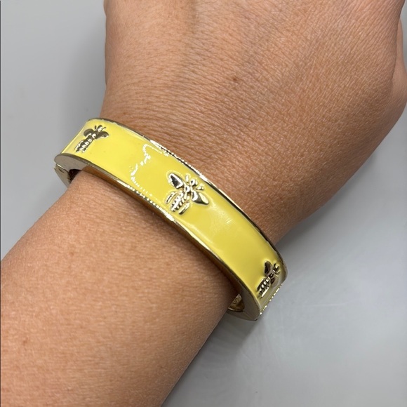 Jewelry - Vintage Gold Tone Yellow Enamel Bee Large Cuff Bangle Statement Bracelet